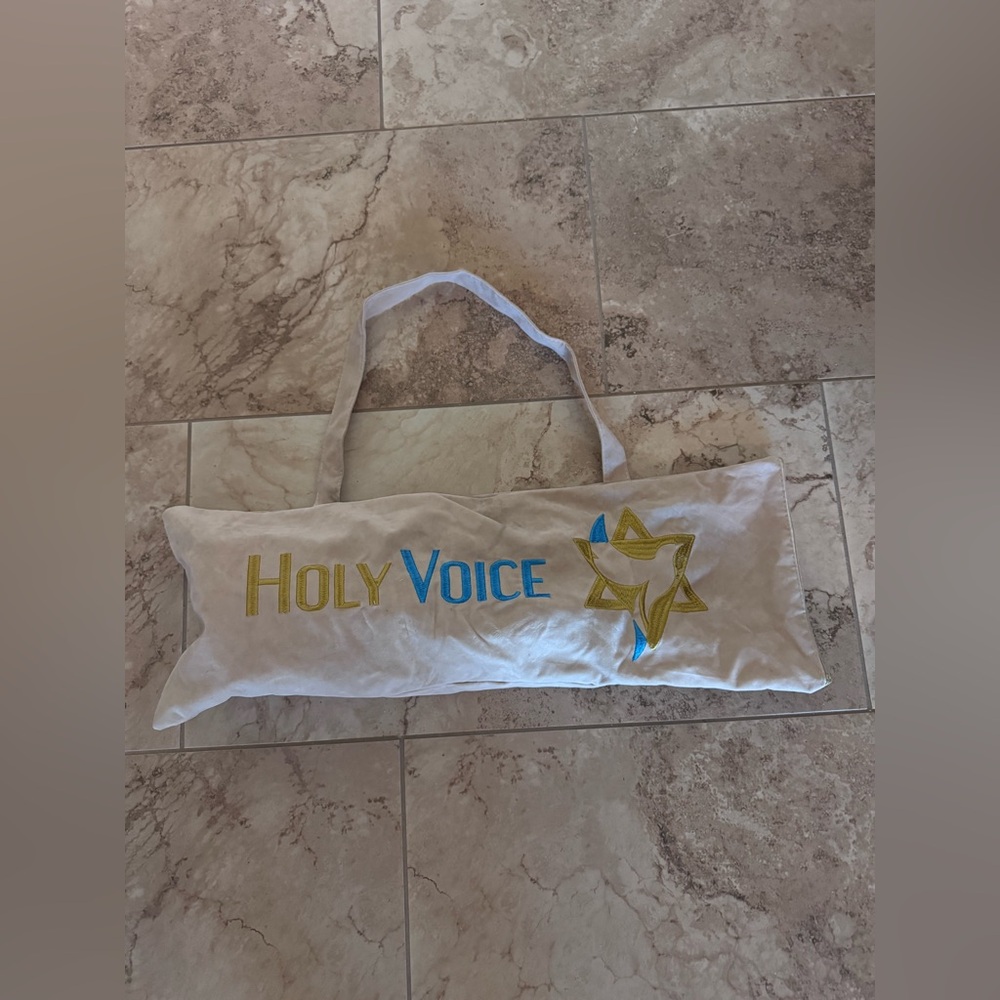 Israel shofar for church use

Shofar Israeli uso para la iglesia